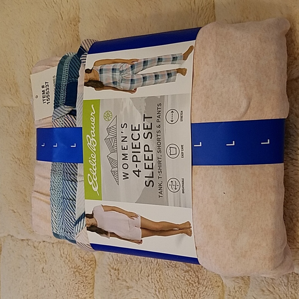 Eddie Bauer 4 piece sleep set